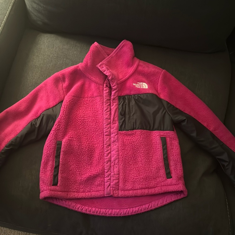 The North Face Jacket (girls)